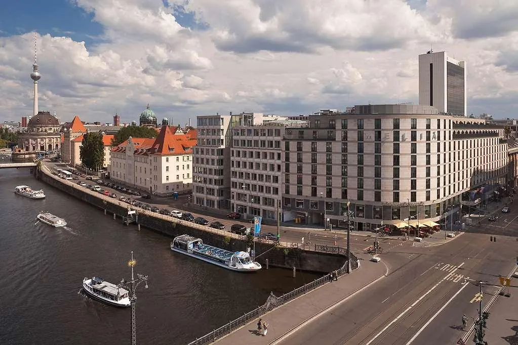 Melia Berlin Hotel 4*,