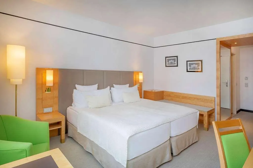 Meliá Berlin Hotel 4*,